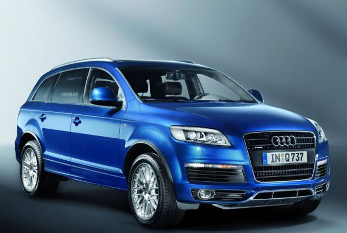 Audi Q7    1:43